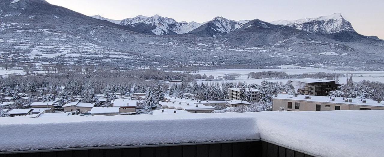 Appartement Plan D'Eau Vue Panoramique Embrun Luaran gambar